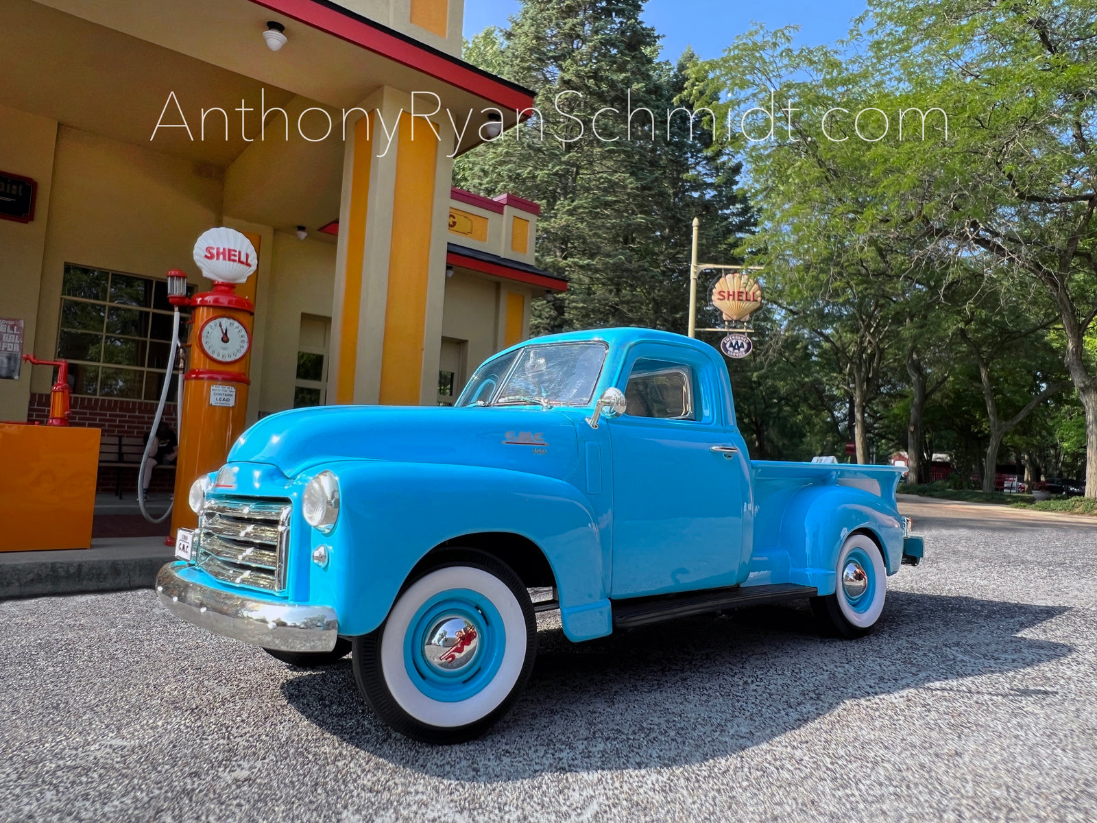 1950 GMC 100 at the Gilmore Museum